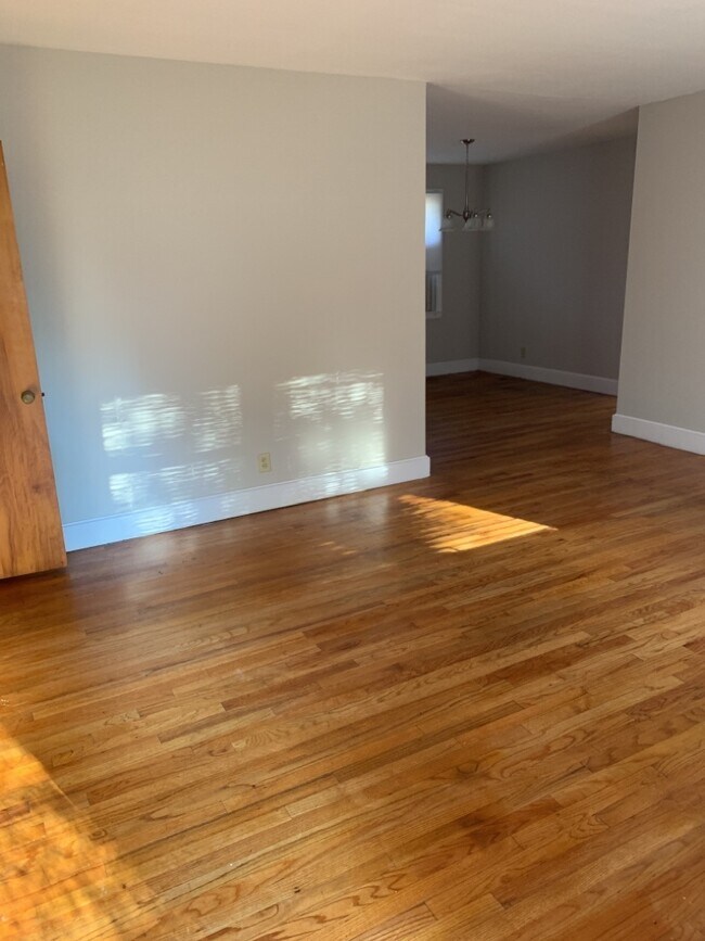 Foto del edificio - 3735 Bridlewood Dr