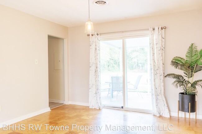 Building Photo - 3 br, 1 bath House - 780 Olivieri Lane