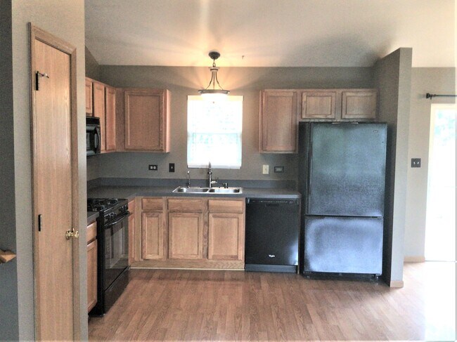 Foto del edificio - 898 Cottonwood Dr