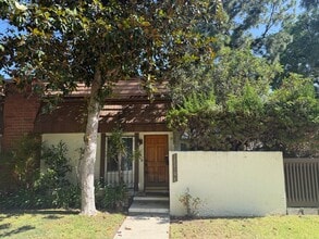 Building Photo - 22210 James Alan Cir