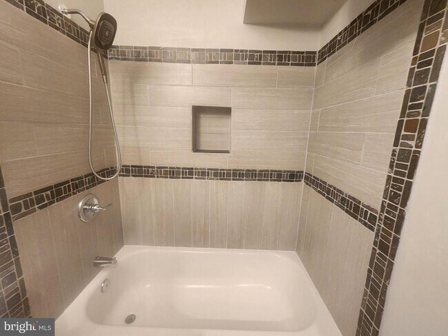 Foto del edificio - 303 Folcroft St