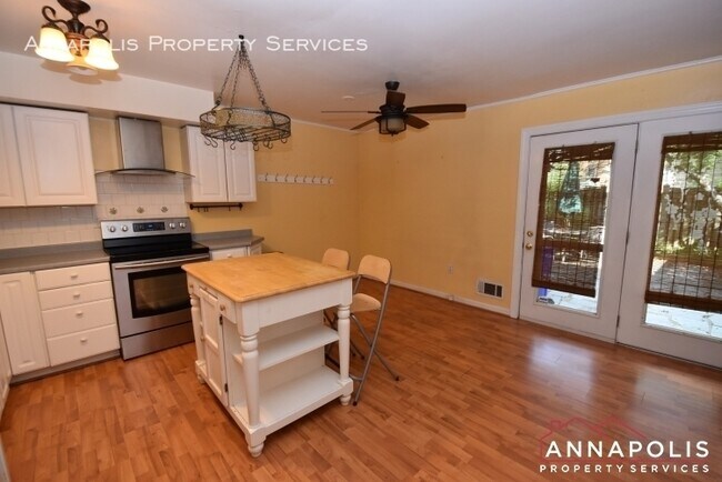 Building Photo - 134 dumbarton drive