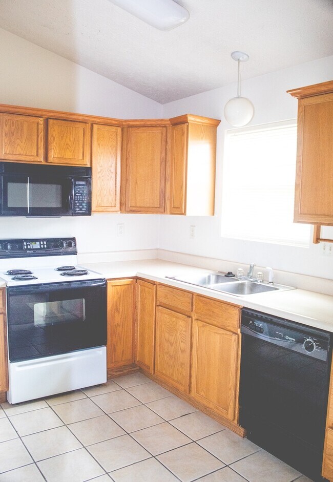 Foto del edificio - 2 bedroom and 2 bathroom property located in West Lafayette!
