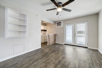 Building Photo - 2322 Dunlavy St