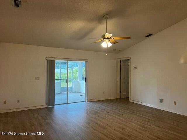 Foto del edificio - 1448 Hill Ave