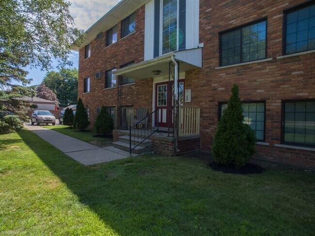 Building Photo - 1 br, 1 bath House - 23232 Deanhurst St