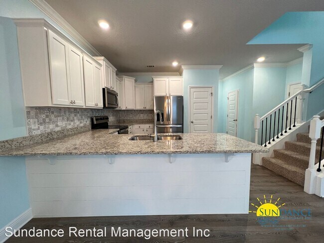 Building Photo - 4 br, 3.5 bath House - 133 Dalton Aubrey D...