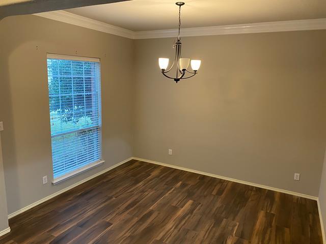 Foto del edificio - 9413 Woodhurst Dr