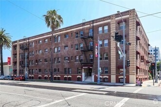 Building Photo - 800 Pacific Ave