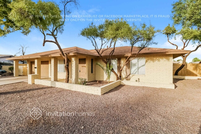 Building Photo - 9417 N 39th Dr