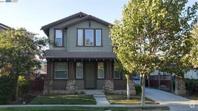 Building Photo - 455 E Legacy Dr