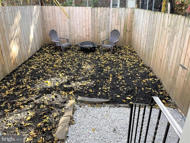 backyard - 5442 Trinity St