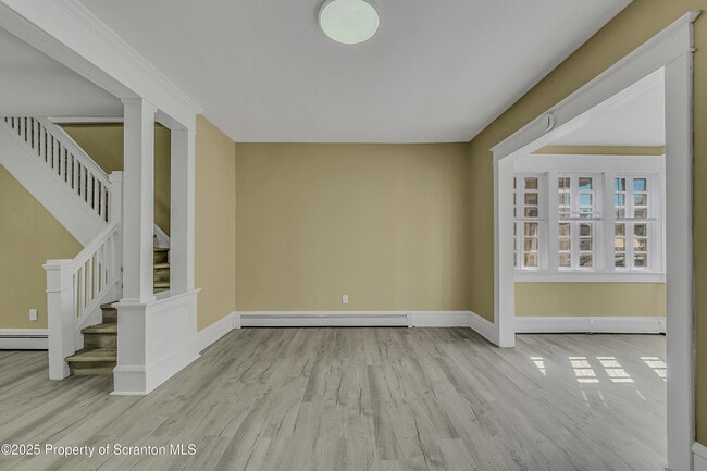 Building Photo - 114 Rushbrook St