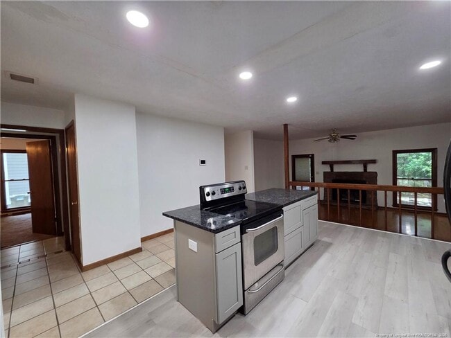 Foto del edificio - 5611 Nix Rd