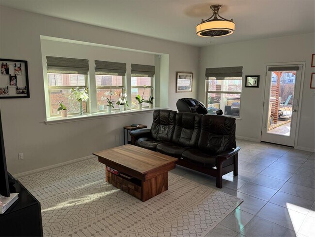 Foto del edificio - 8145 Daisy Cutter Crossing