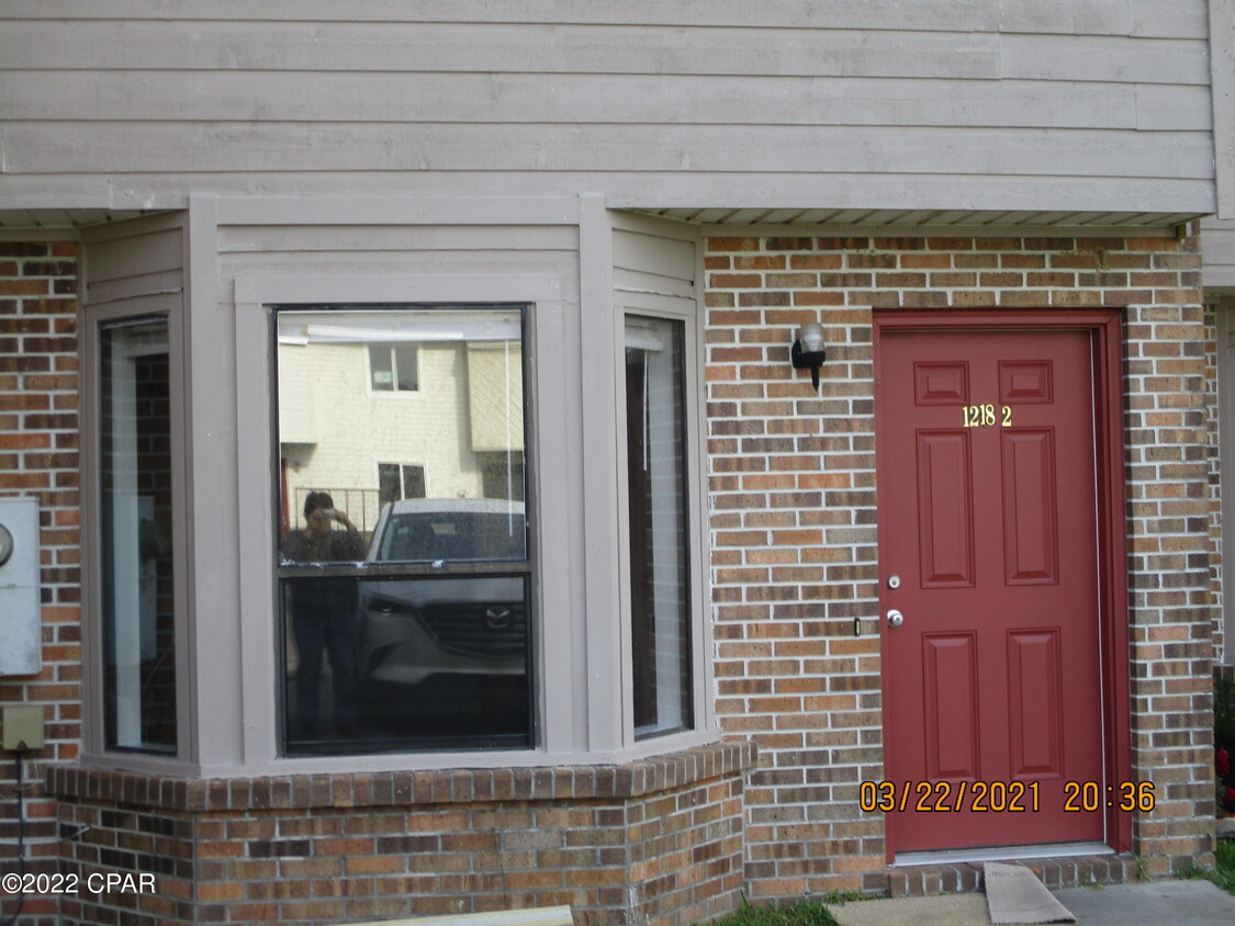 Primary Photo - 1218 Stephen Dr
