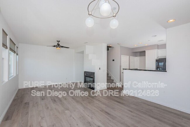 Building Photo - 932 Bolex Way