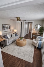 Building Photo - 42 Storer St