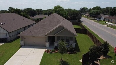 Building Photo - 439 Rose Ave