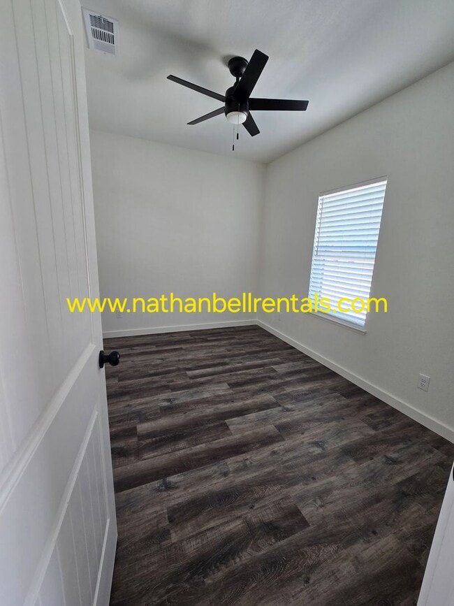 Building Photo - 264-66 Chisholm Trail