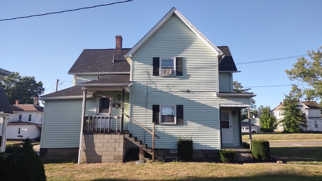 Foto del edificio - 591 1/2 N Lincoln Ave