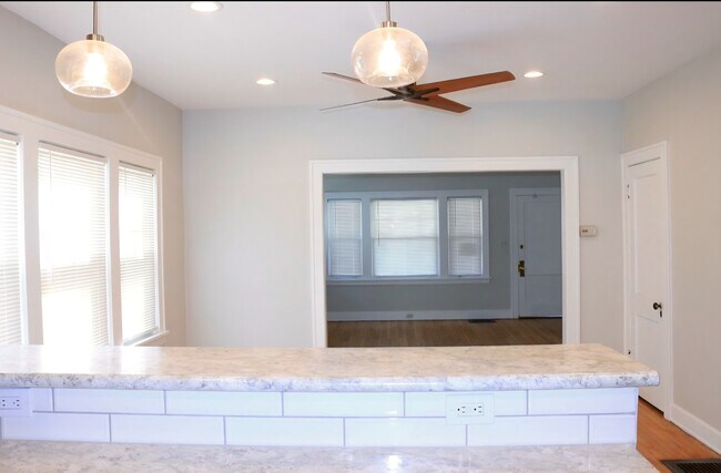 Building Photo - 1643 Glenmont Rd