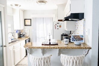 Building Photo - 2022 Crosscoach Ln