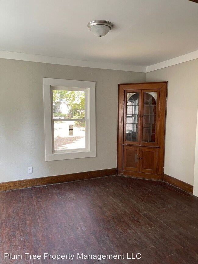Building Photo - 4 br, 1 bath House - 247 Delaware Avenue