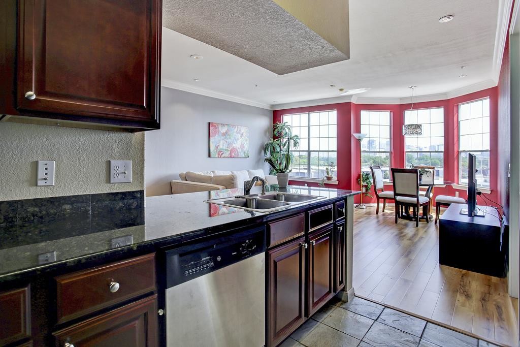 Foto principal - 7575 Kirby Dr