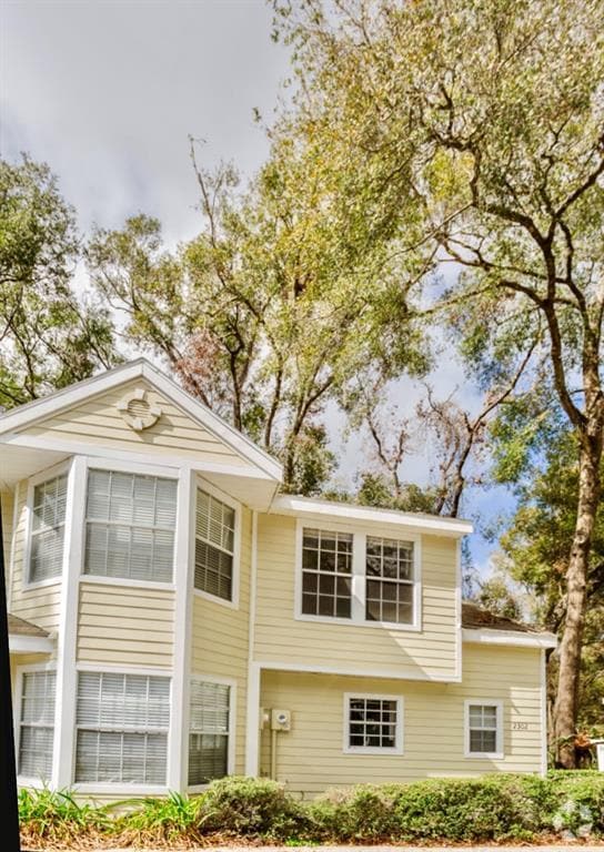 Building Photo - 2302 SW 73rd Terrace