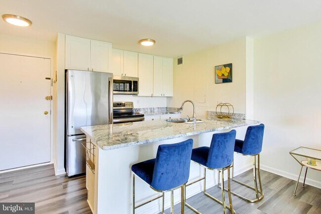 Foto del edificio - 2501 Calvert St NW
