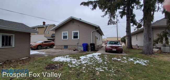 Building Photo - 2 br, 1 bath House - 733 W. Wisconsin Avenue