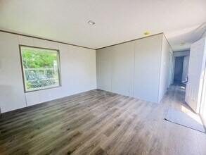 Building Photo - 4538 San Juan Dr S