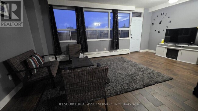 Building Photo - 15 Nicklaus Dr