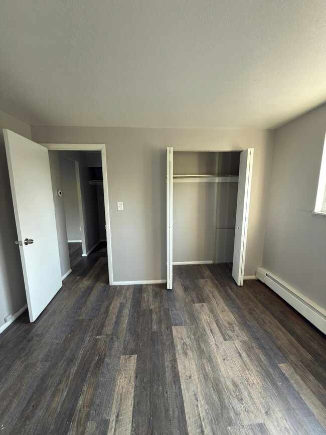 Foto del edificio - 14835 Euclid Ave