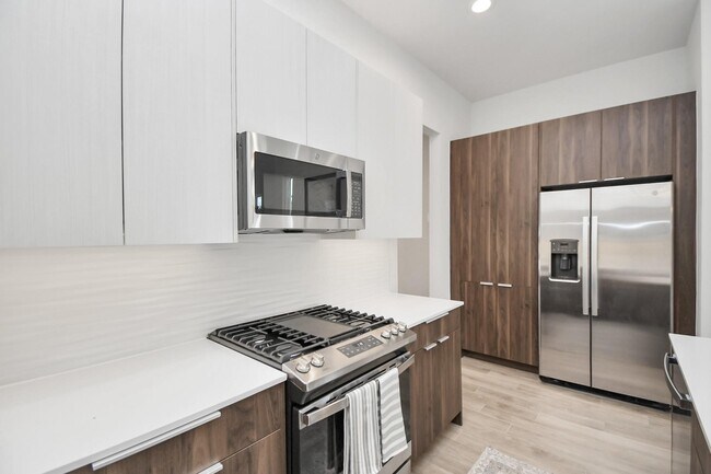 Building Photo - 3015 Pelon Cay Dr