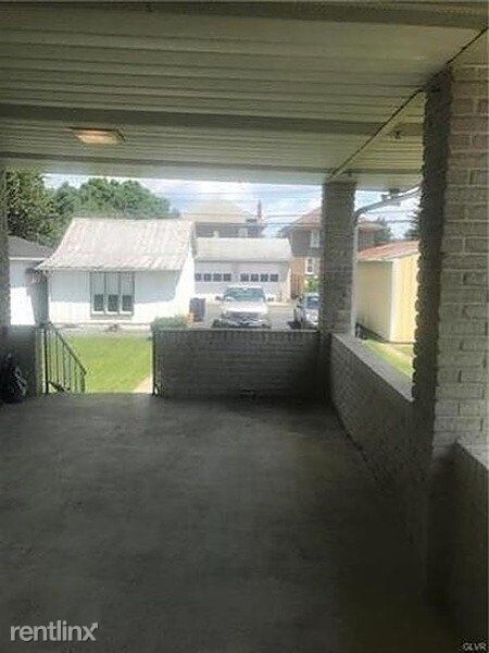 Building Photo - 2 br, 1 bath Apartment - 1407 Main Street 2