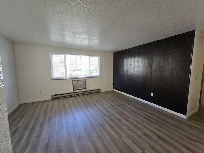 Foto del edificio - 2469 NE Kerr St