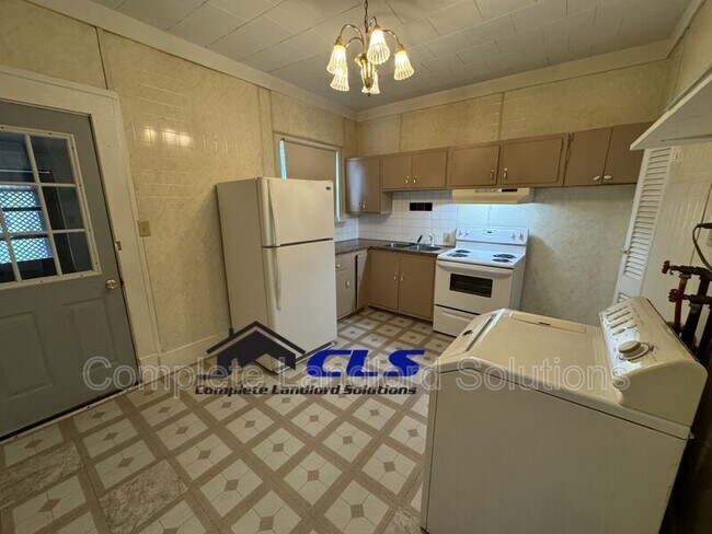 Foto del edificio - 1021 S 18th St