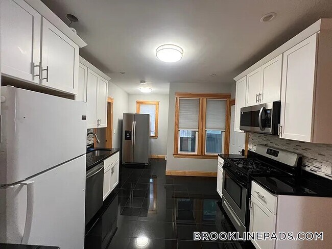 Foto del edificio - 152 Winchester St