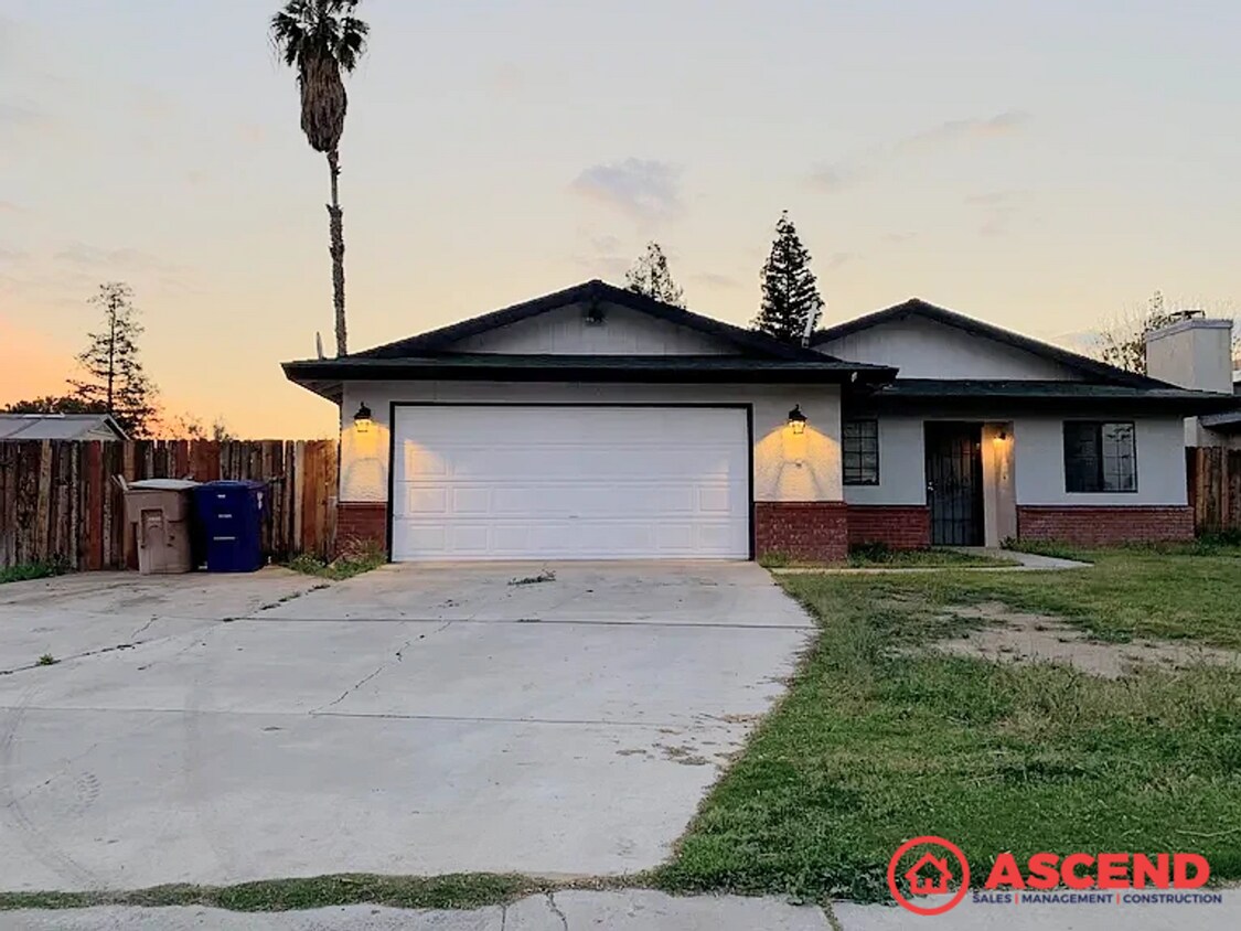 Primary Photo - Lovely Home Near Palla Elementary!