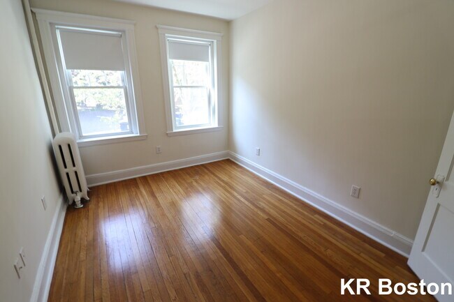 Building Photo - 107 Kilsyth Rd