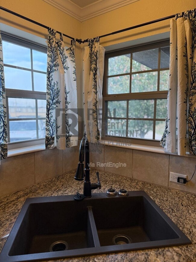 Building Photo - 4523 Katharina Ct