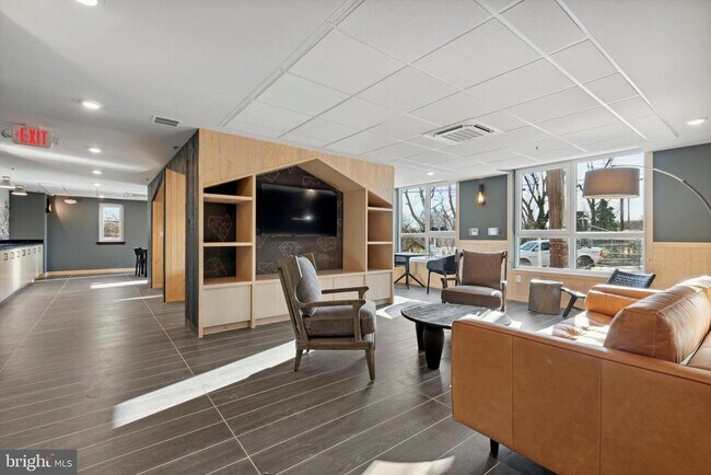 Foto del edificio - 3449 Scotts Ln