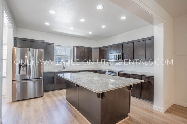 Foto del edificio - 433 W Amber Glow Ln
