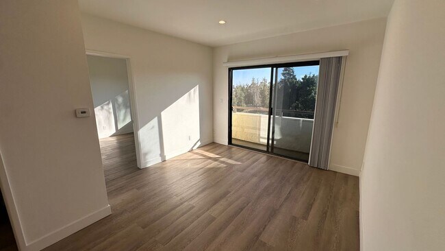 Building Photo - 1380 Veteran Ave