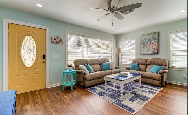 Building Photo - 1226 Sedeeva Cir S