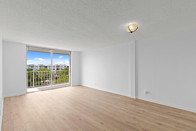 Foto del edificio - 480 Executive Center Dr