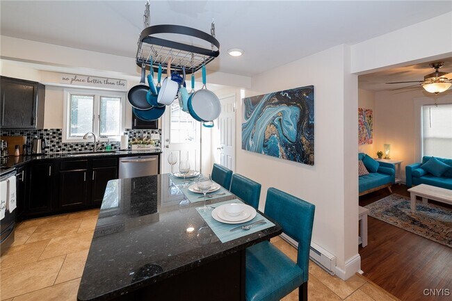 Foto del edificio - 312 Hall Ave