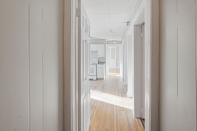 Building Photo - 352 W Boylston St